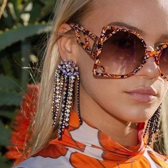 2/$35 🖤 ZARA Pink Rhinestone Waterfall Earrings - Picture 6 of 11